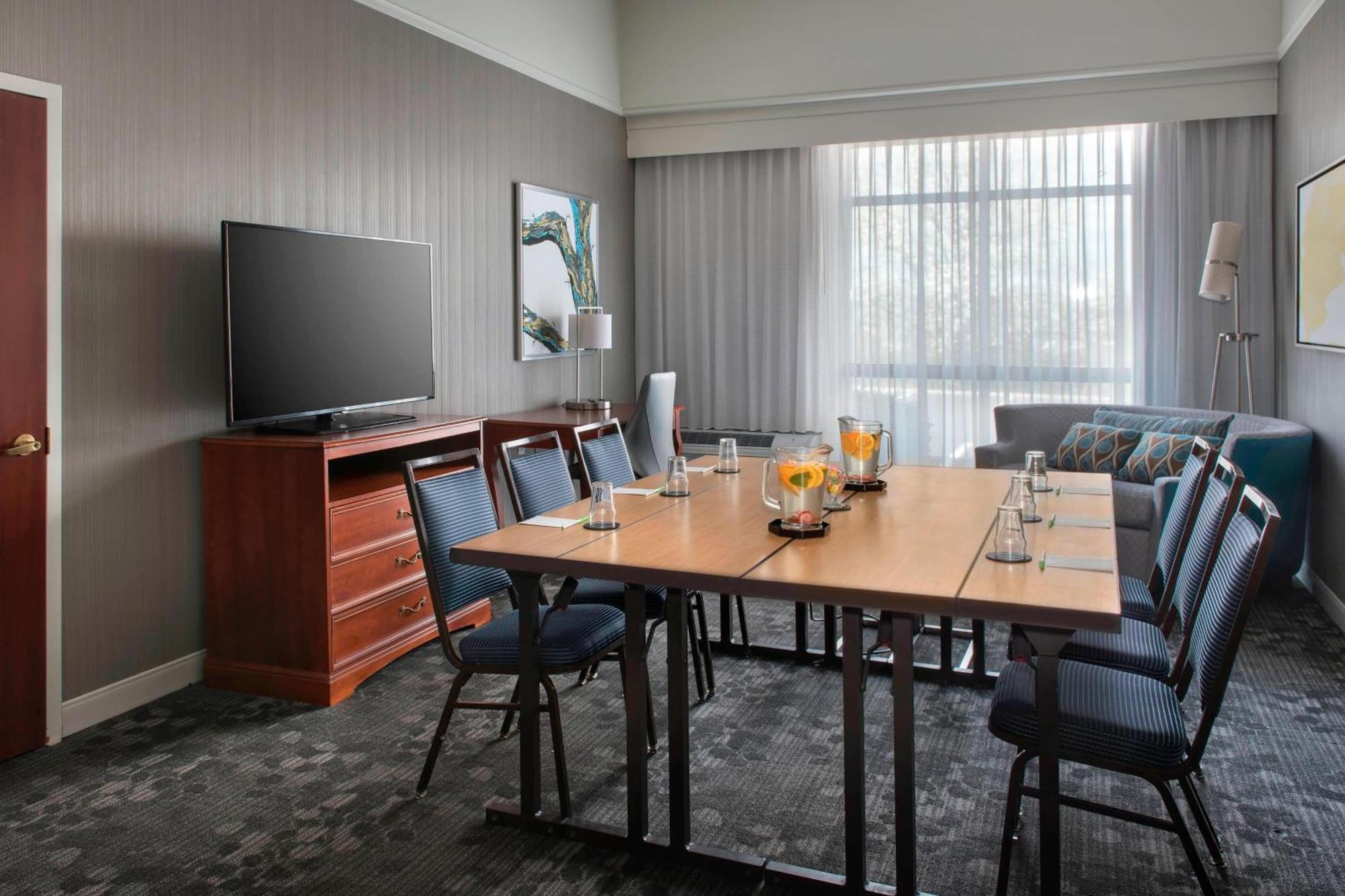 Courtyard By Marriott Basking Ridge Экстерьер фото