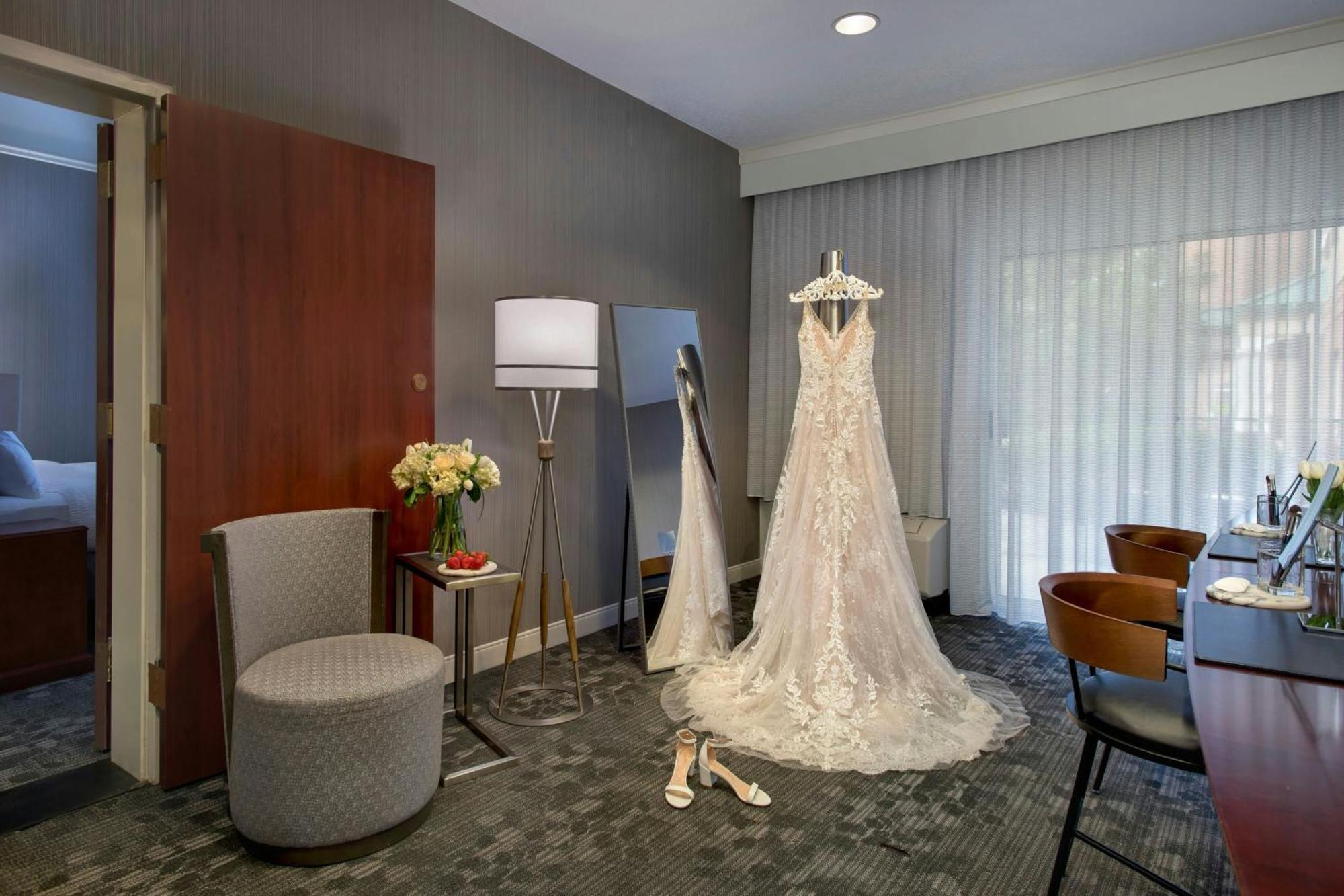 Courtyard By Marriott Basking Ridge Экстерьер фото