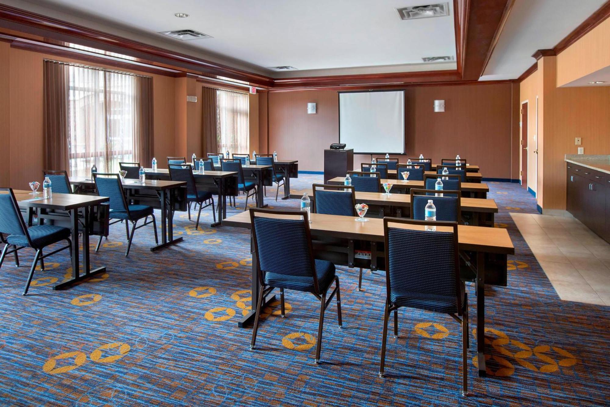 Courtyard By Marriott Basking Ridge Экстерьер фото