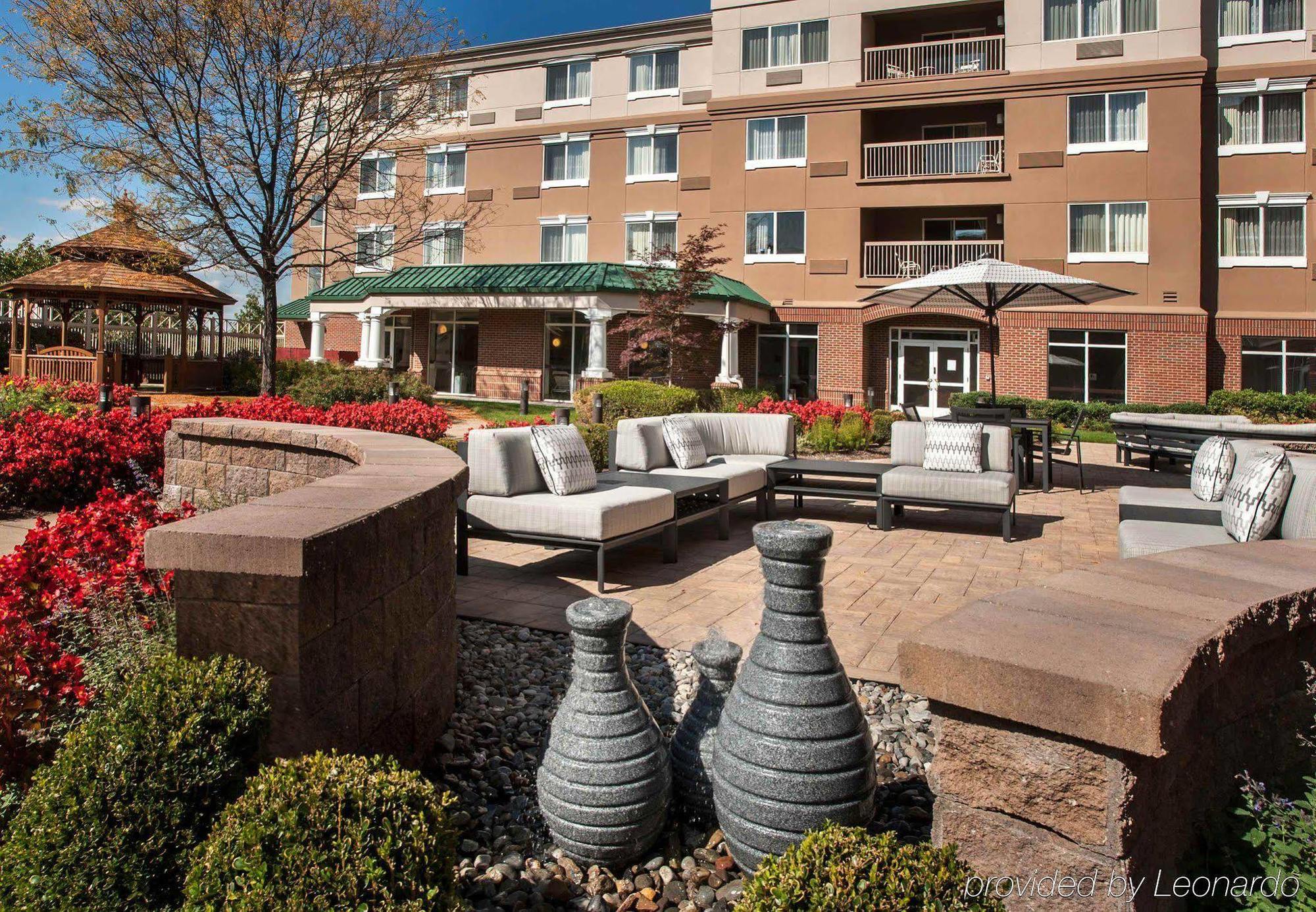 Courtyard By Marriott Basking Ridge Экстерьер фото